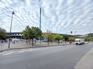 Local comercial en venta en San Pedro de Deusto-La Ribera en Bilbao