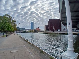 Local comercial en venta en San Pedro de Deusto-La Ribera en Bilbao