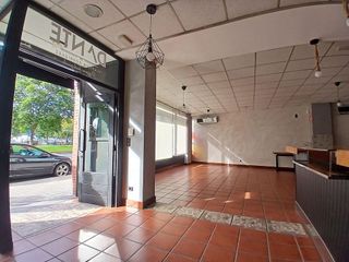 Local comercial en venta en San Pedro de Deusto-La Ribera en Bilbao