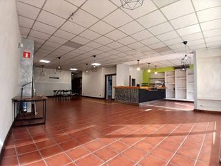 Local comercial en venta en San Pedro de Deusto-La Ribera en Bilbao
