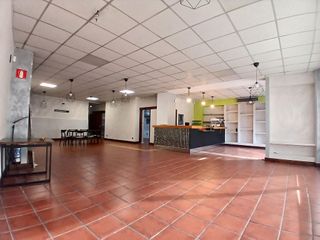 Local comercial en venta en San Pedro de Deusto-La Ribera en Bilbao