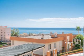Casa pareada en venta en Torrequebrada en Benalmádena
