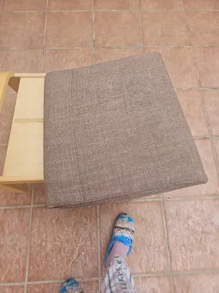 Reposapiés Ikea madera