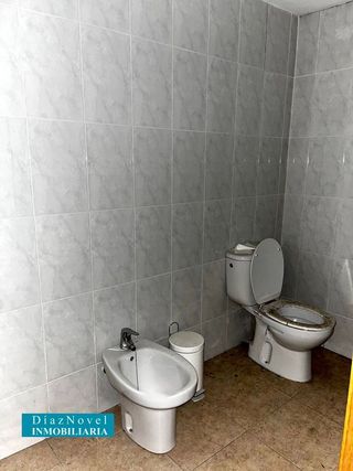 Local comercial en venta en Camino Viejo de Málaga en Vélez-Málaga