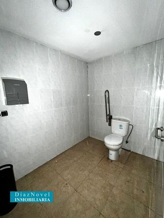 Local comercial en venta en Camino Viejo de Málaga en Vélez-Málaga