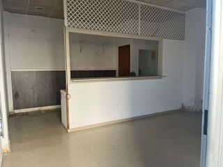 Local comercial en venta en Núcleo Urbano en Chiclana de la Frontera