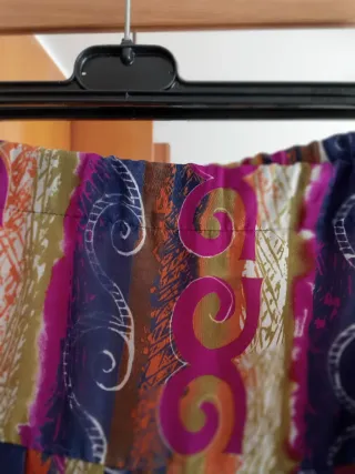 Falda plisada multicolor talla 40/42