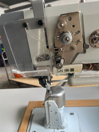 Máquina de coser Global automática Nueva .