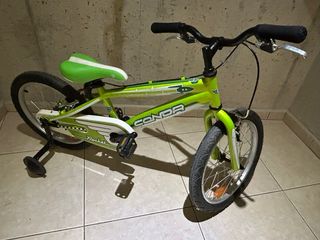 Bicicleta infantil verde sin estrenar