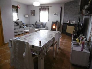 Chalet en venta en Yecla