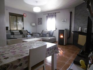 Chalet en venta en Yecla