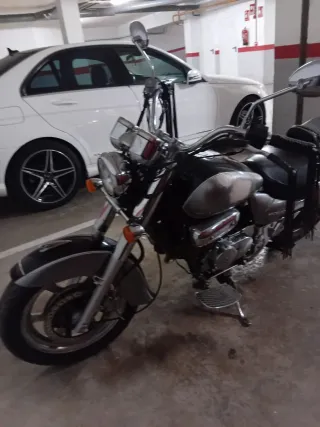 Hyosung Aguila 250cc Custom Negra/Plata