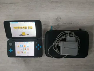 Nintendo NEW 2 DS XL