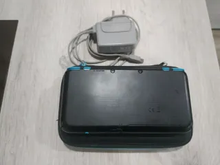 Nintendo NEW 2 DS XL