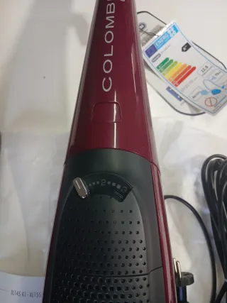 Aspirapolvere DeLonghi Colombina Bagless