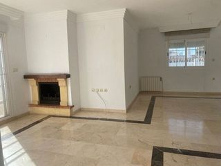 Ático en alquiler en Los Monteros - Bahía de Marbella en Marbella