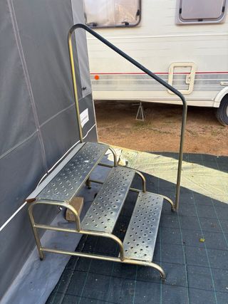 Escalera aluminio camping 3 peldaños