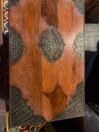 Baúl madera maciza con cajones antiguo