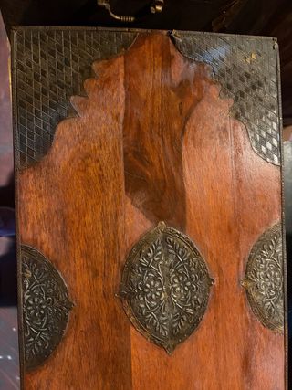 Baúl madera maciza con cajones antiguo