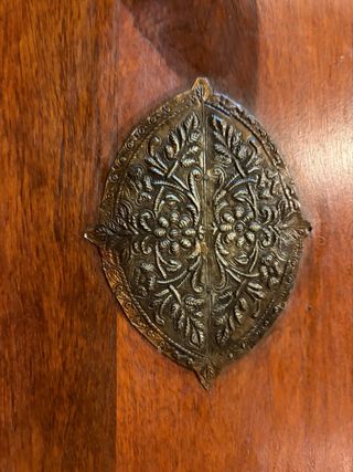 Baúl madera maciza con cajones antiguo