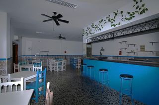 Local comercial en venta en Los Boliches en Fuengirola