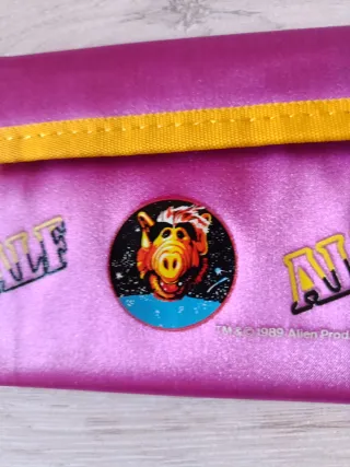 Cartera ALF 80s Morada y Amarilla oferta