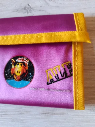 Cartera ALF 80s Morada y Amarilla oferta