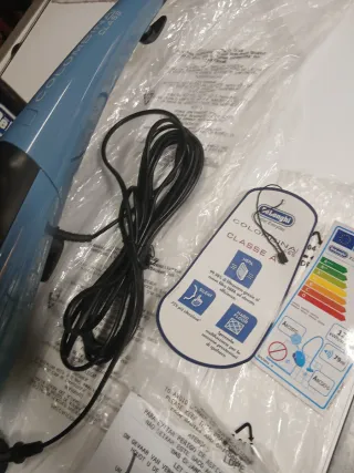 DeLonghi Colombina Aspirapolvere Bagless