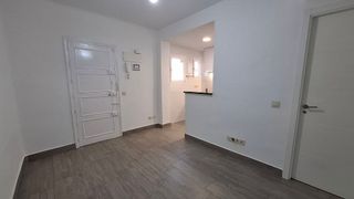 Piso en alquiler en Pradolongo en Madrid