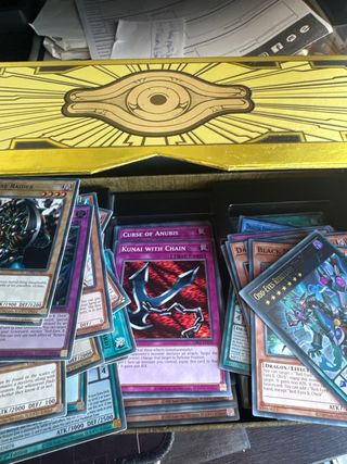 Lote +100 Cartas Yu-Gi-Oh! Variadas