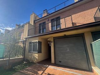 Casa adosada en venta en Parla Este en Parla