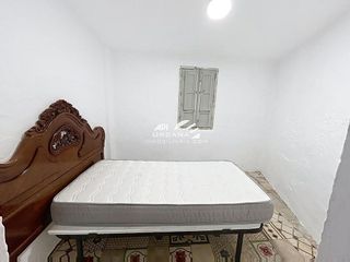 Chalet en venta en Lucena