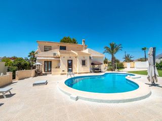 Chalet en venta en La Siesta - El Salado - Torreta en Torrevieja