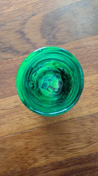 Vaso vidrio artesanal verde y negro