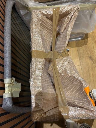 Mesa auxiliar cristal y metal