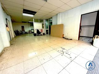 Local comercial en venta en Las Lagunas en Mijas