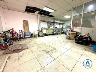 Local comercial en venta en Las Lagunas en Mijas