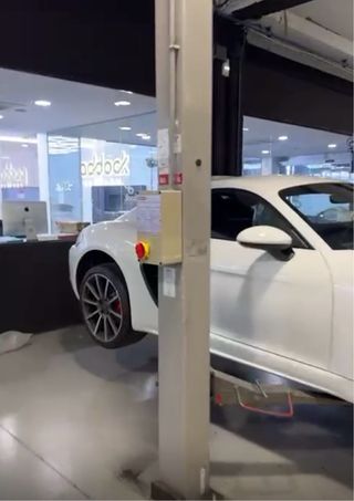 Elevador Taller ISTOBAL