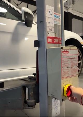 Elevador Taller ISTOBAL