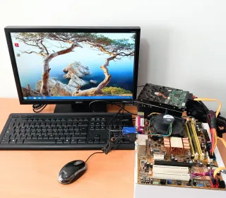 Core2Duo E7400 + Asus P5KPL + 2Gb memoria + Disco