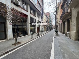 Local comercial en alquiler en La Sagrada Família en Barcelona