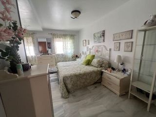 Casa pareada en venta en Los Pacos en Fuengirola