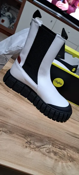 Stivali Buffalo donna bianchi e neri