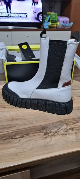 Stivali Buffalo donna bianchi e neri