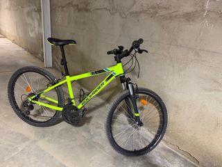 Bicicletas infantiles NEON  y otra Rockrider