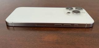 iPhone 15 Pro Plata Batería 89%