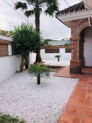 Chalet en alquiler en Elviria en Marbella