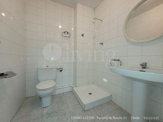 Local comercial en venta en La Bordeta en Lleida