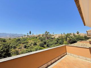 Casa pareada en alquiler en Los Monteros - Bahía de Marbella en Marbella