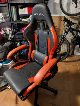 Silla Gaming Dowinx Negra y Naranja
